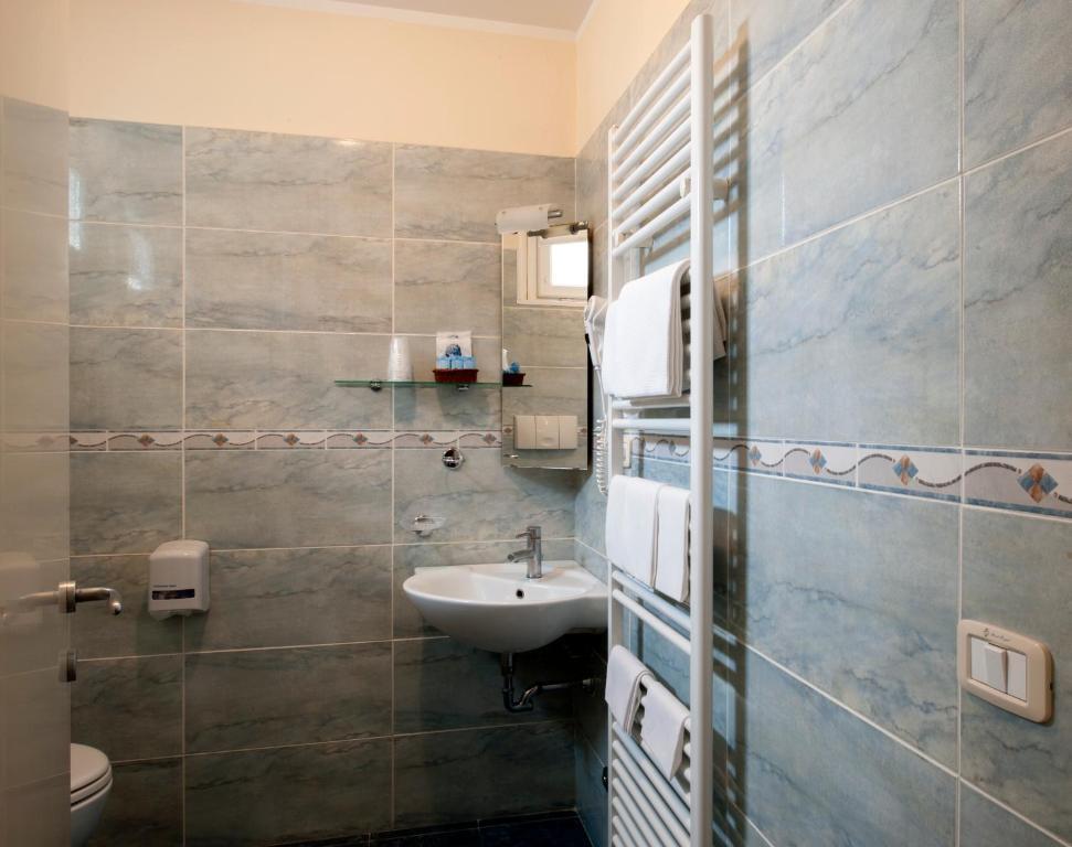 Hotel Royal Πέζαρο Δωμάτιο φωτογραφία