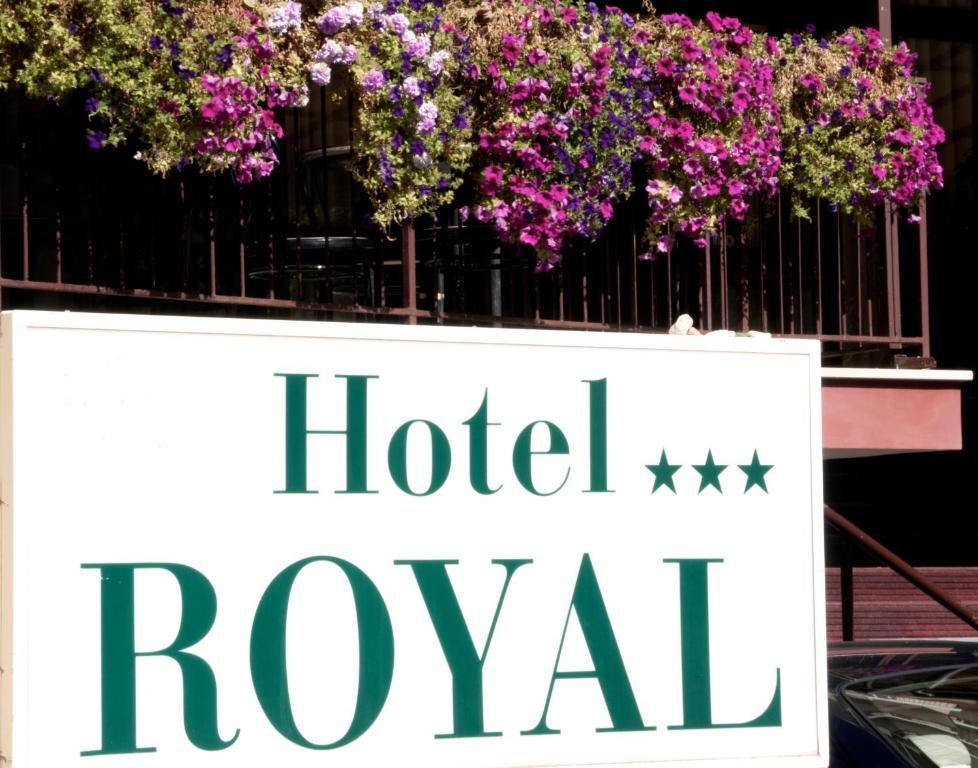 Hotel Royal Πέζαρο Εξωτερικό φωτογραφία