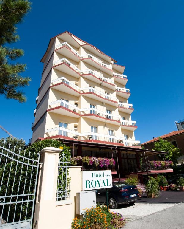 Hotel Royal Πέζαρο Εξωτερικό φωτογραφία